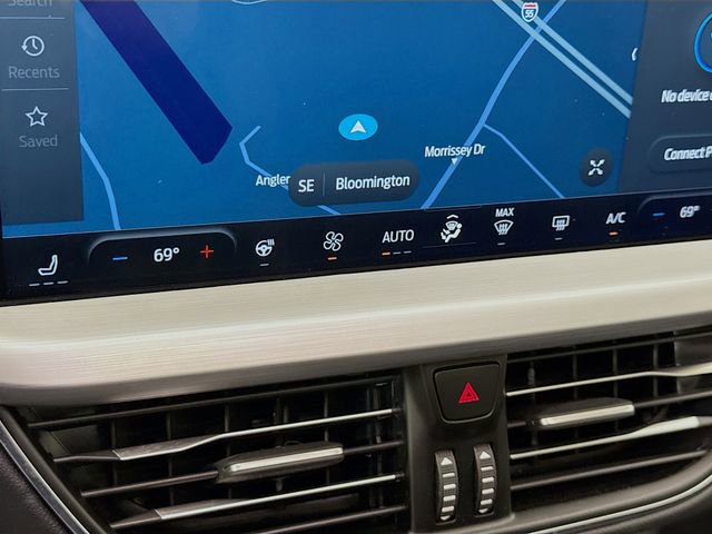 Used 2024 Ford Escape SE w/ PHEV Premium Package image 16