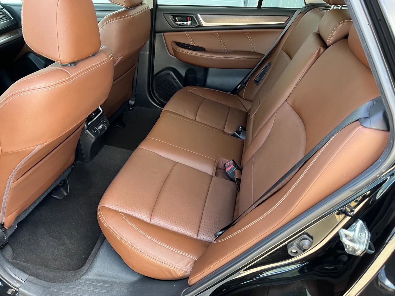 Used 2018 Subaru Outback 3.6R Touring AWD/4WD image 13