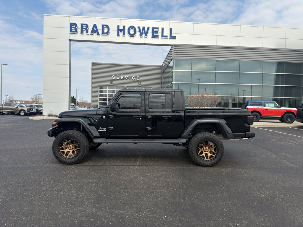 Used 2022 Jeep Gladiator Overland w/ Popular Equipment Package image 1