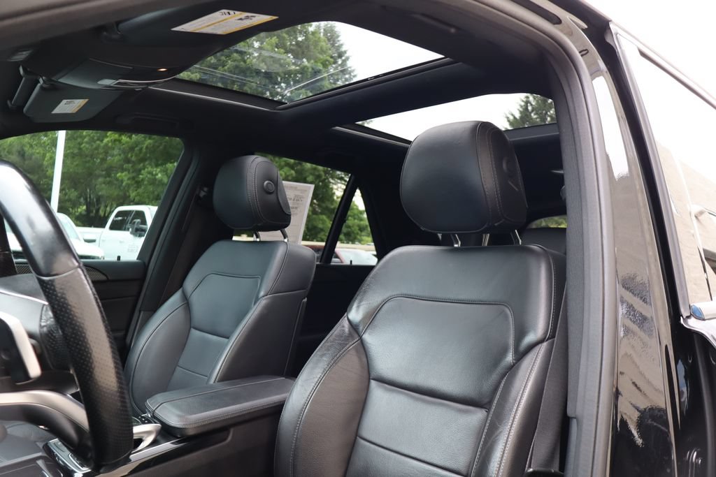 Used 2017 Mercedes-Benz GLE 43 AMG 4MATIC image 4