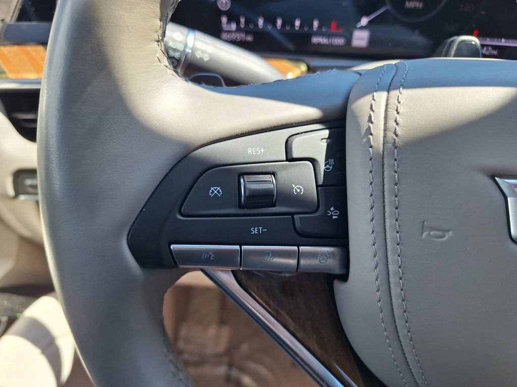 Certified 2023 Cadillac Escalade Premium Luxury Platinum w/ LPO, Radiant Package image 21