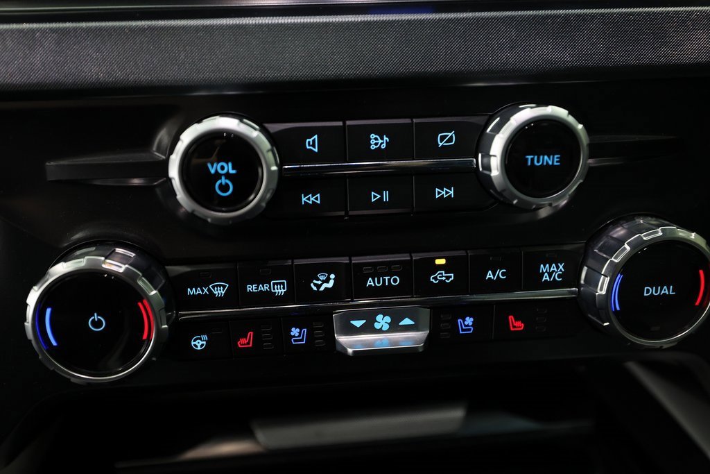 Used 2024 Ford F250 Limited w/ FX4 Off-Road Package image 24