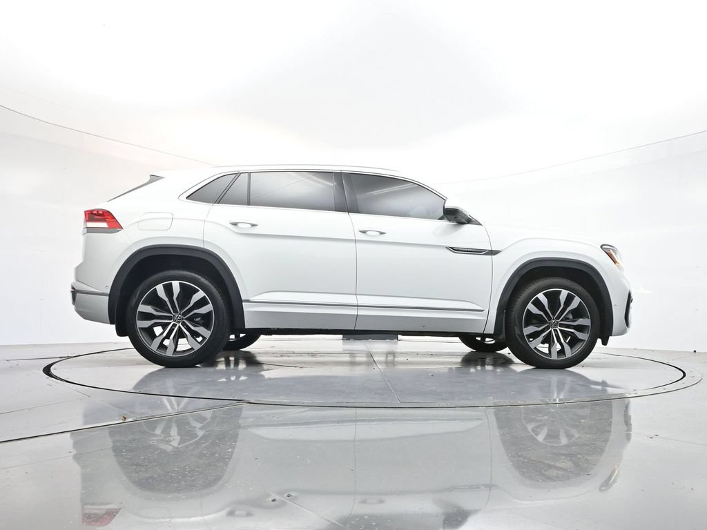 Used 2022 Volkswagen Atlas Cross Sport SEL Premium R-Line AWD/4WD image 35