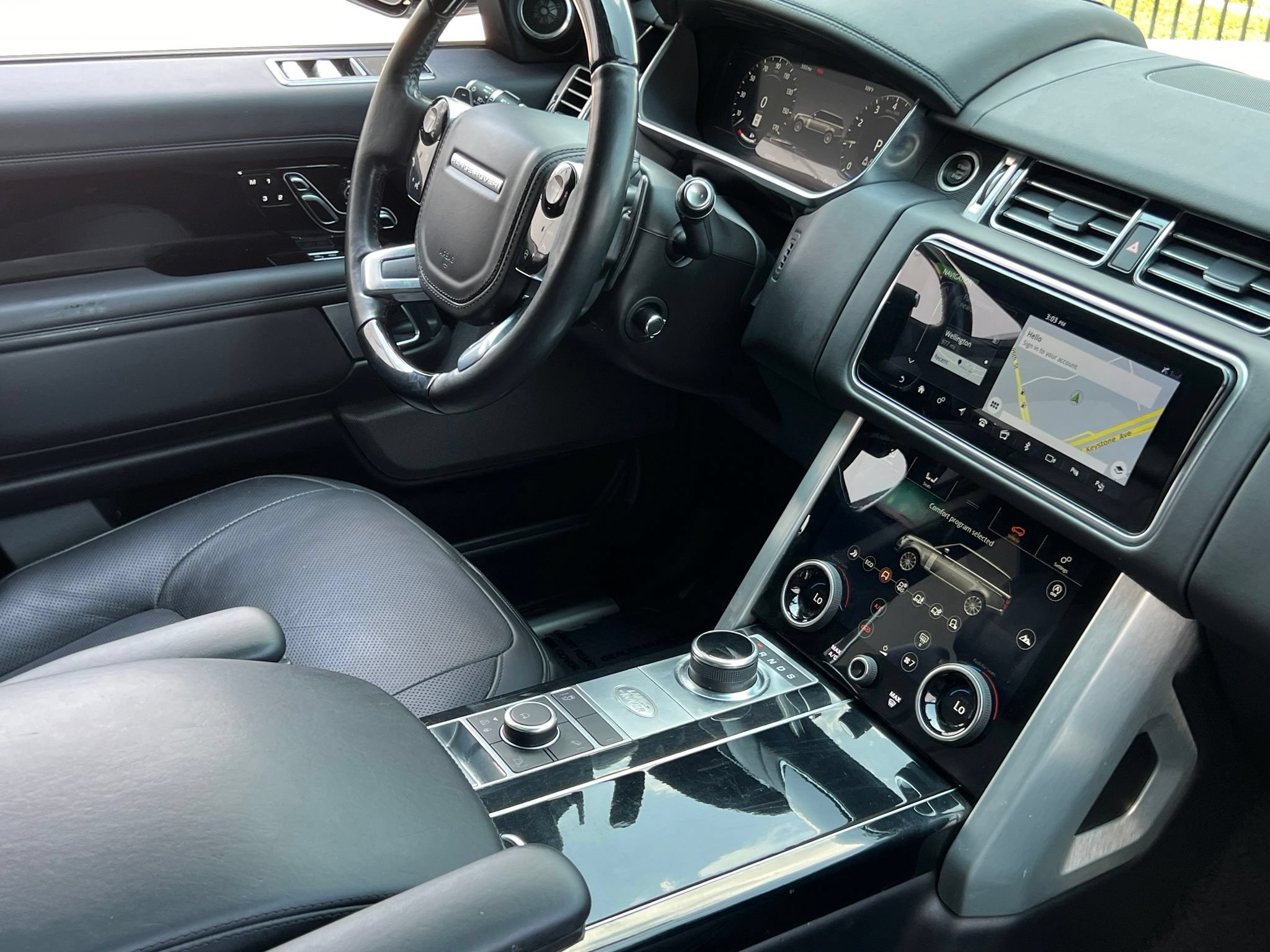 Used 2020 Land Rover Range Rover HSE AWD/4WD image 14
