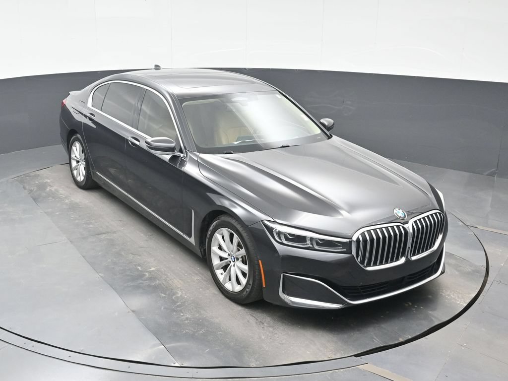 Used 2021 BMW 740i w/ Premium Package RWD image 25