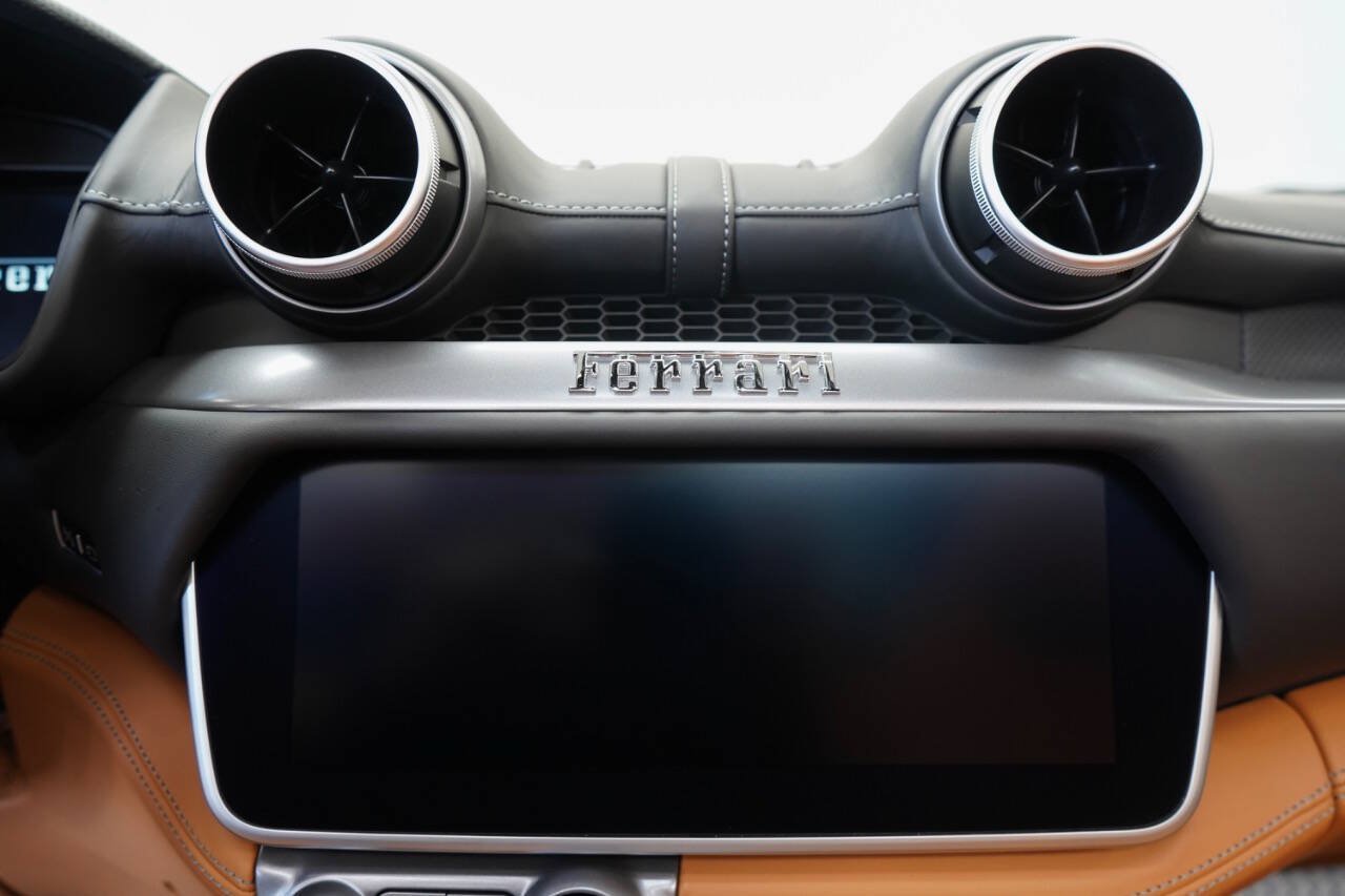 Used 2019 Ferrari Portofino RWD image 93