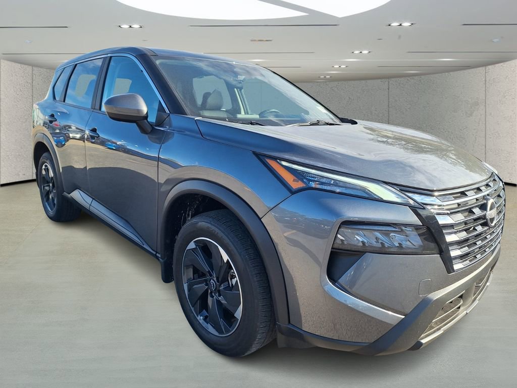 Certified 2025 Nissan Rogue SV image 6