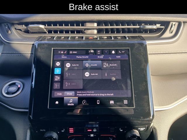 New 2025 Jeep Grand Cherokee L Laredo image 23