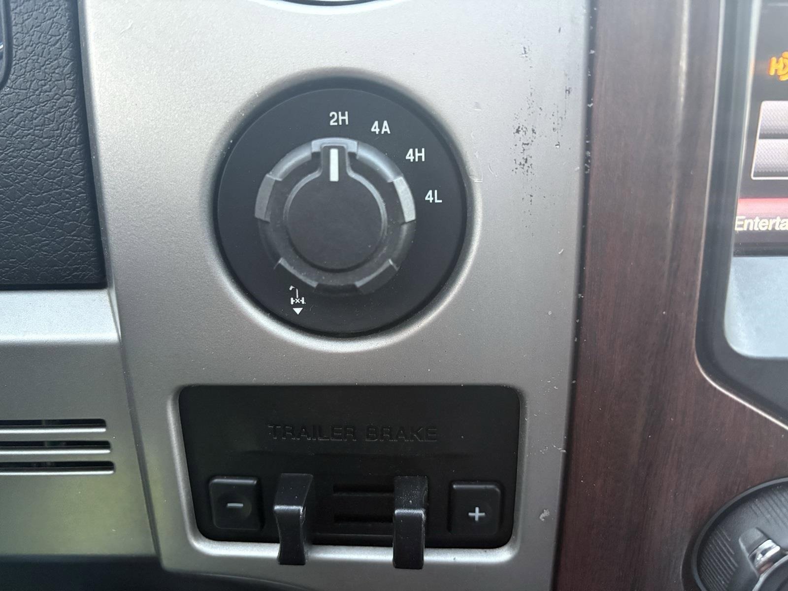 Used 2014 Ford F150 King Ranch w/ King Ranch Luxury Package image 41