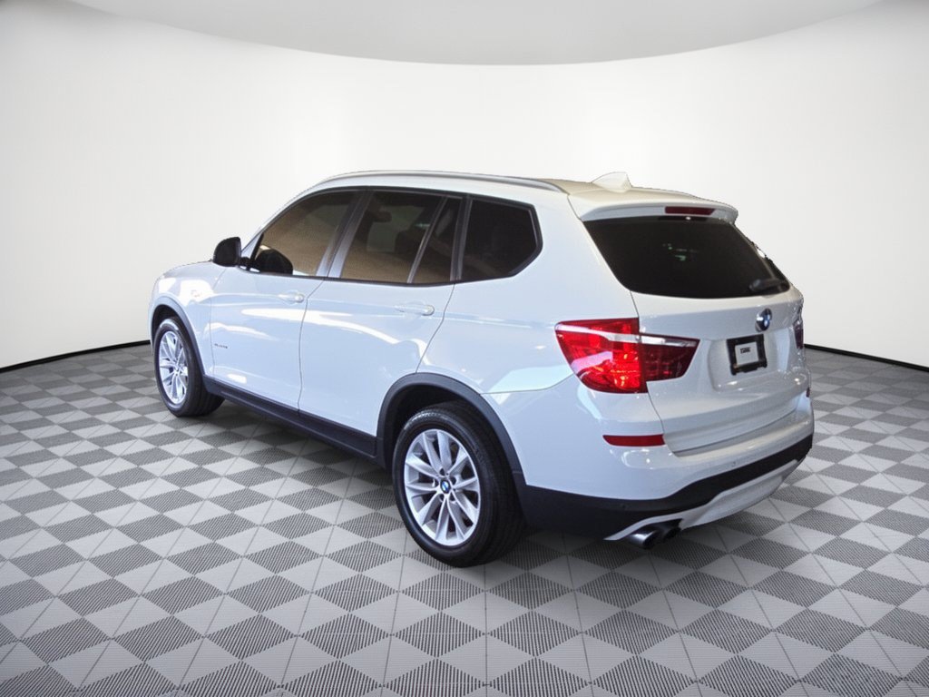 Used 2016 BMW X3 xDrive28i AWD/4WD image 3