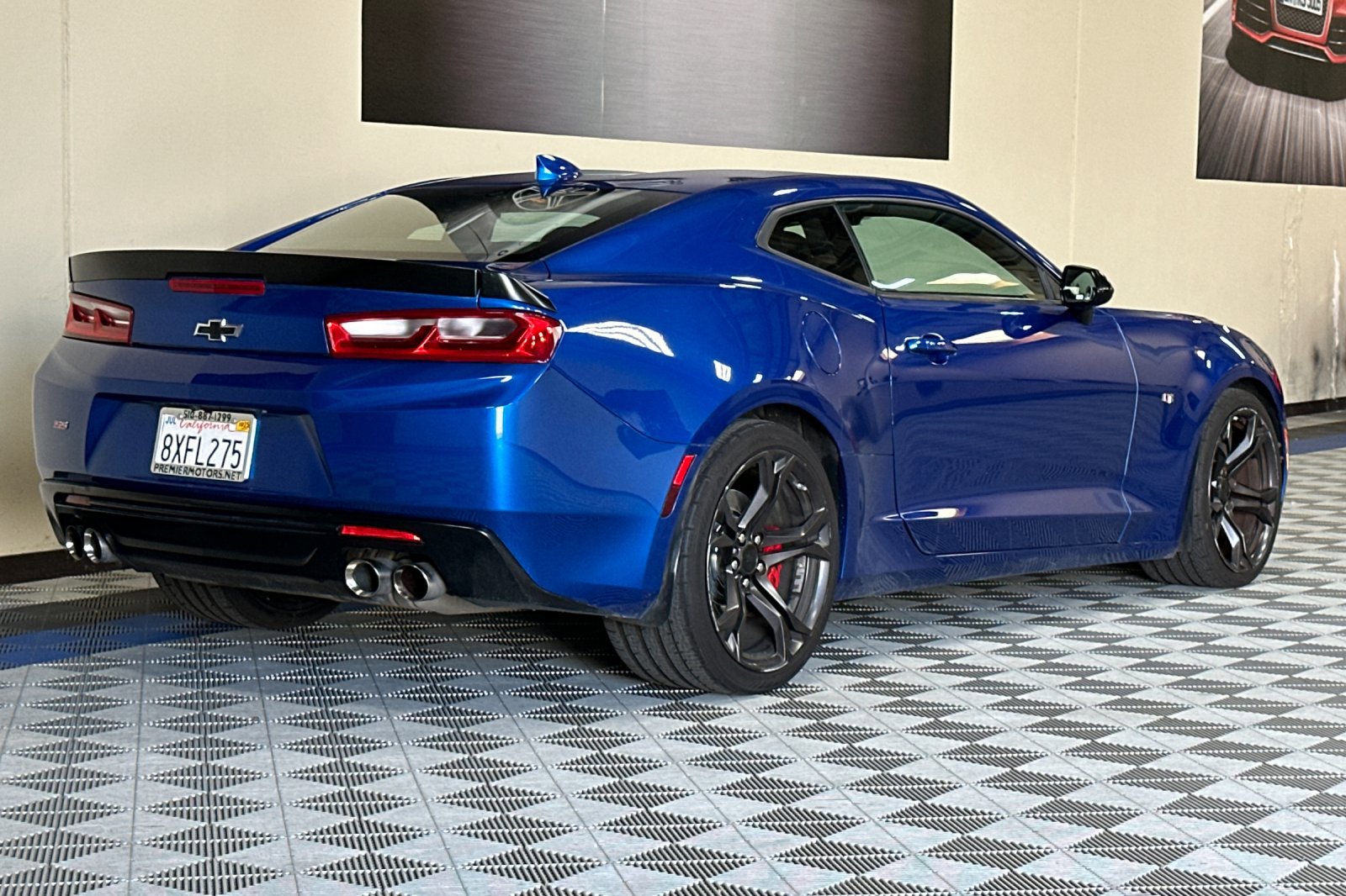 Used 2018 Chevrolet Camaro SS image 4