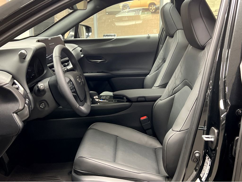 New 2026 Lexus UX 300h AWD image 9