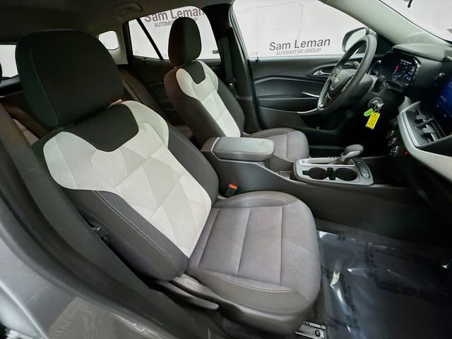 Used 2024 Chevrolet Trax LS w/ LS Convenience Package image 28