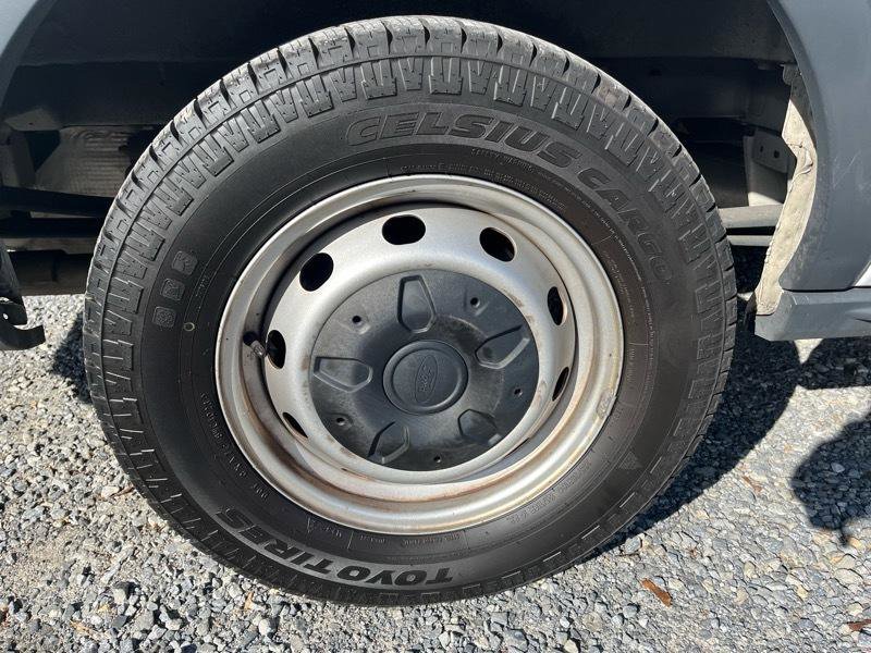 Used 2018 Ford Transit 150 130 Low Roof RWD image 5