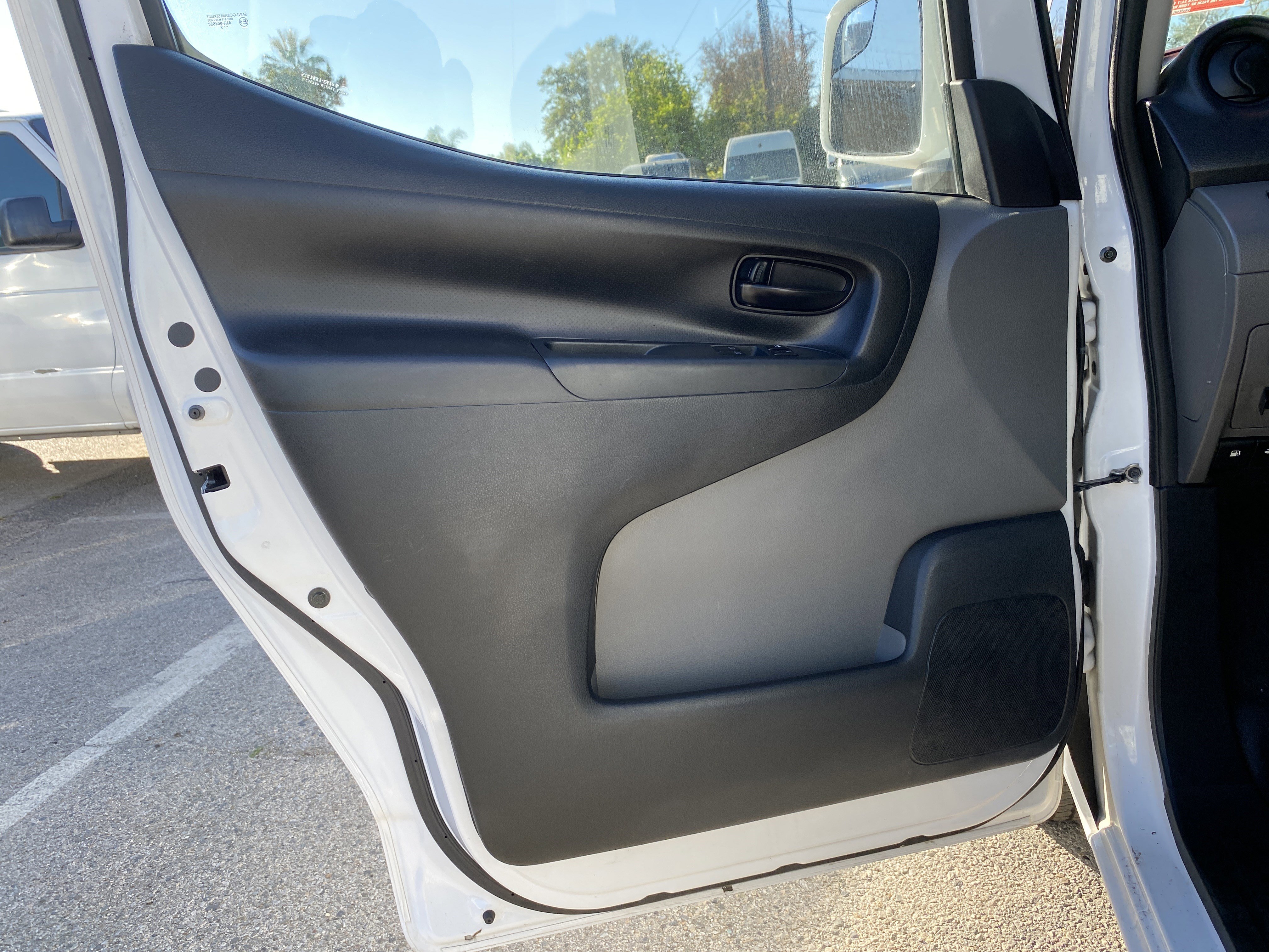Used 2019 Nissan NV200 SV image 14