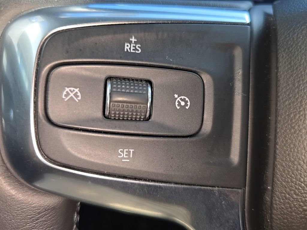 Used 2020 Chevrolet Blazer LT image 26