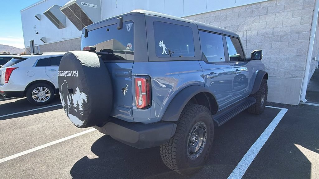 Used 2025 Ford Bronco Outer Banks w/ Sasquatch Package AWD/4WD image 2