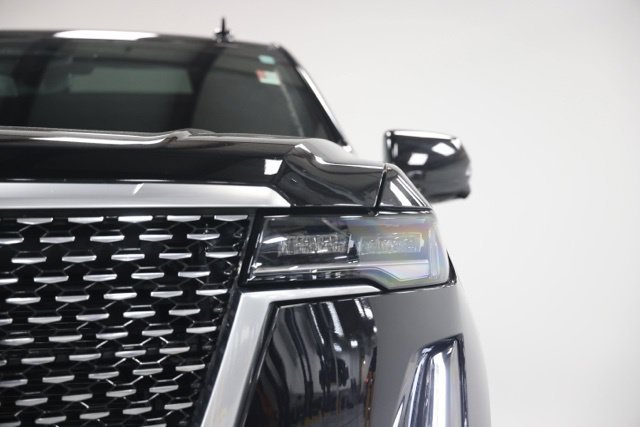 Used 2023 Cadillac Escalade Premium Luxury w/ LPO, Floor Liner Package AWD/4WD image 3