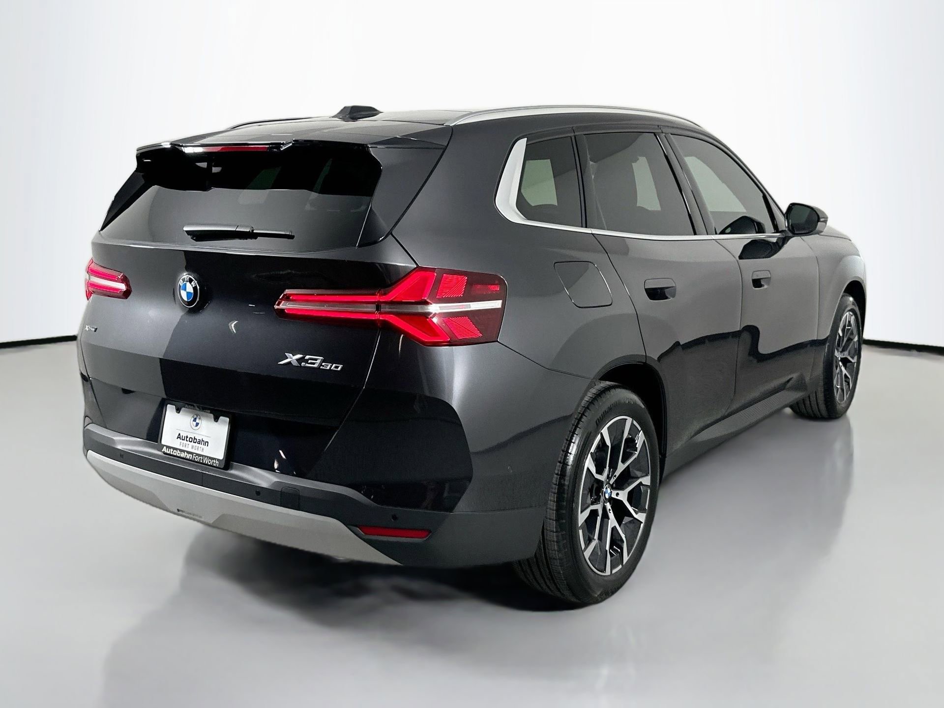 Used 2025 BMW X3 xDrive30i w/ Convenience Package image 5