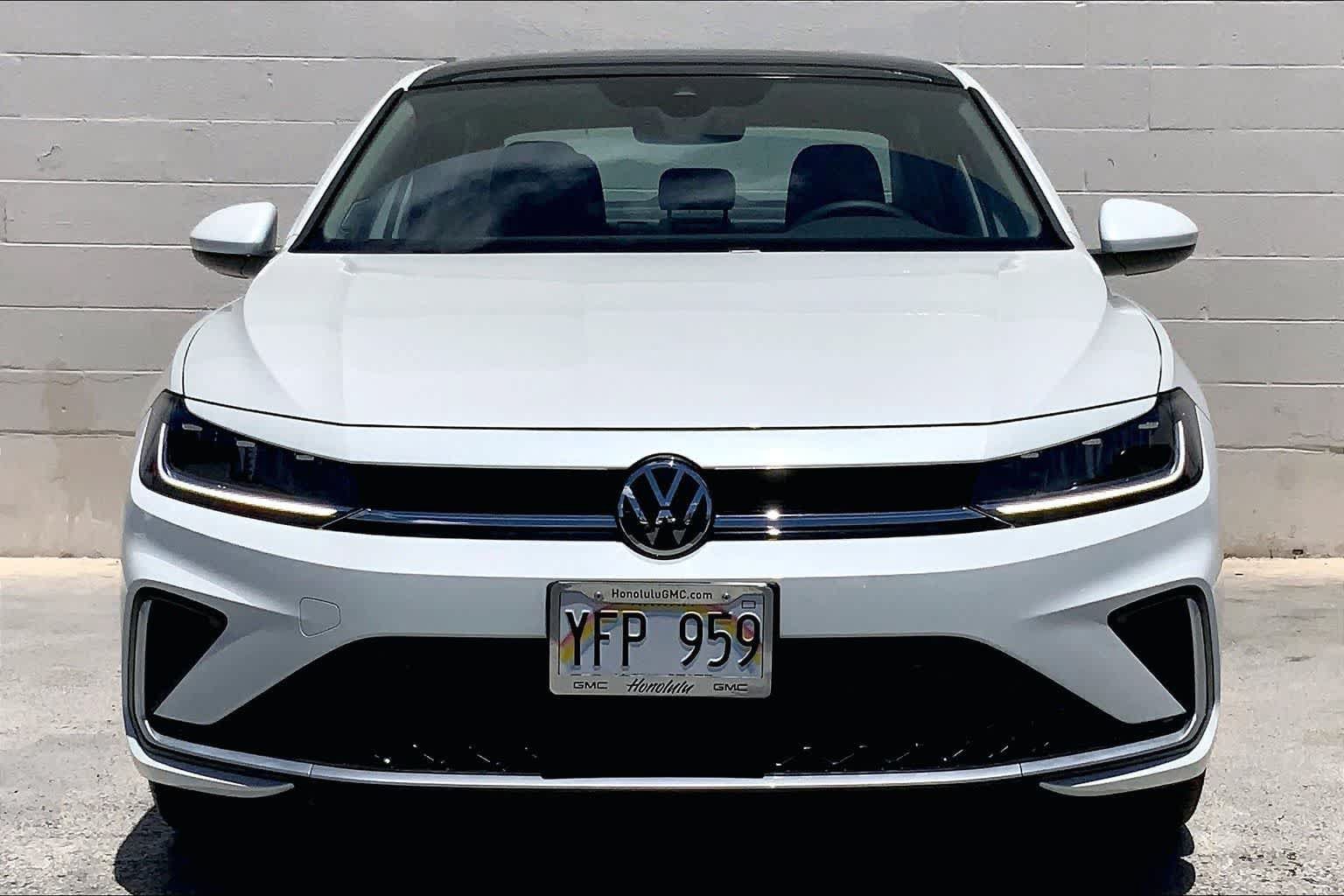 Used 2026 Volkswagen Jetta SE FWD image 6