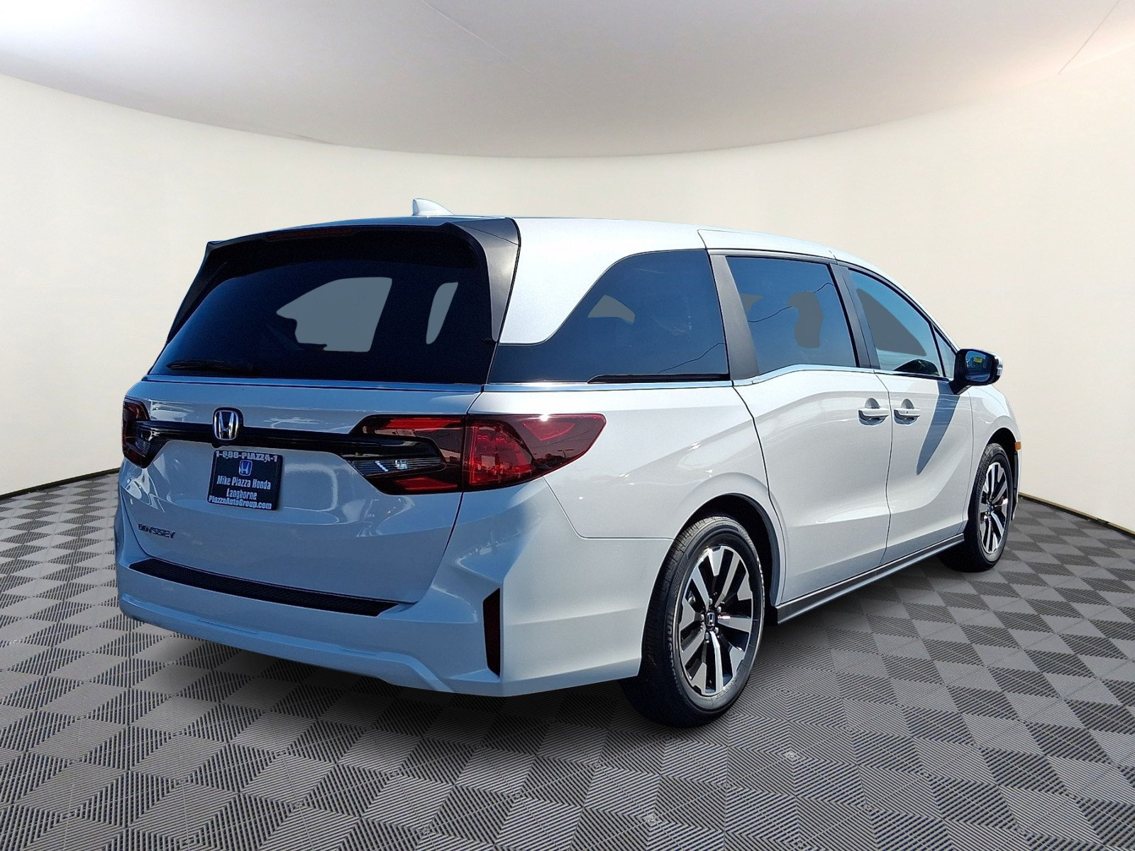 New 2026 Honda Odyssey EX-L image 4