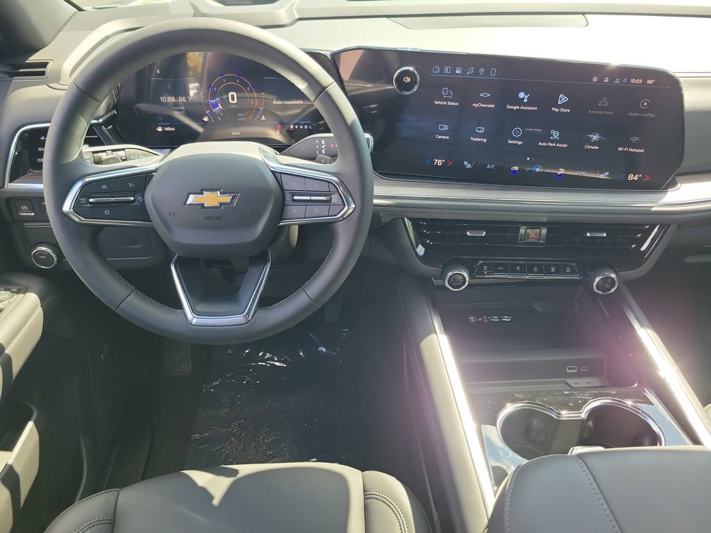 New 2026 Chevrolet Suburban LT w/ Comfort Package RWD image 4