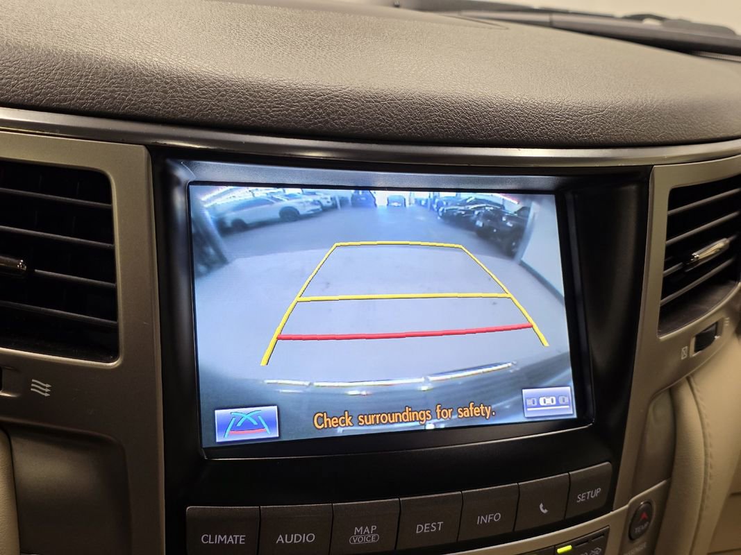 Used 2015 Lexus LX 570 4WD image 39