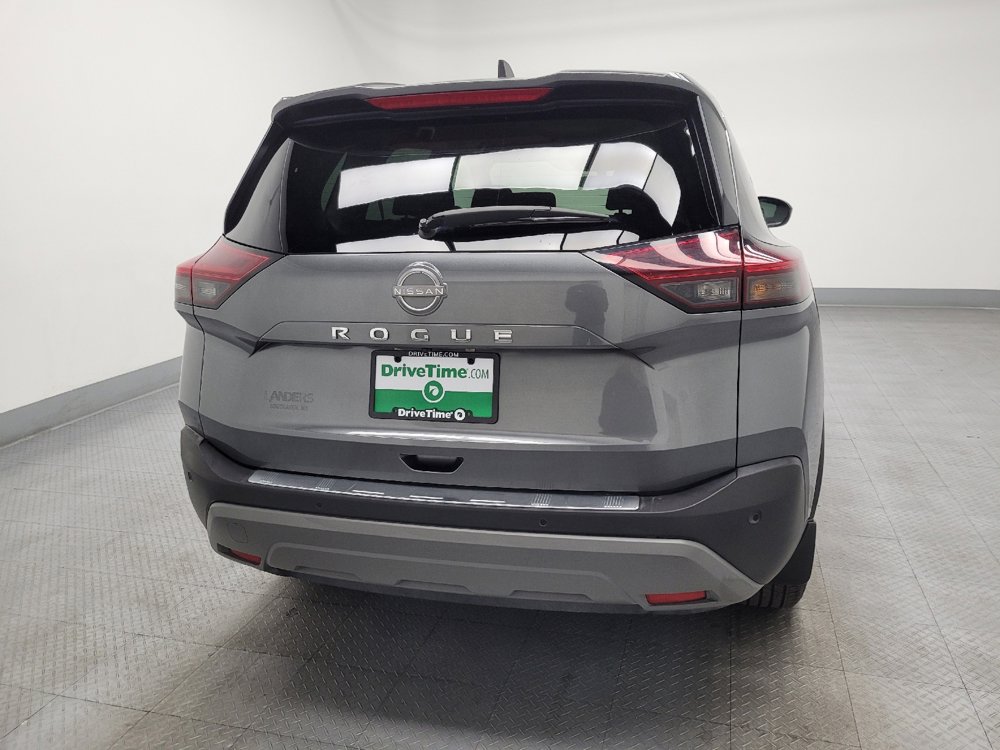 Used 2023 Nissan Rogue S image 7