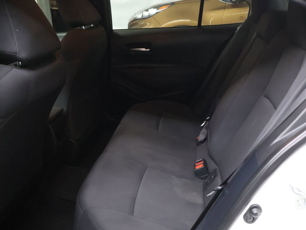 Used 2021 Toyota Corolla LE image 14