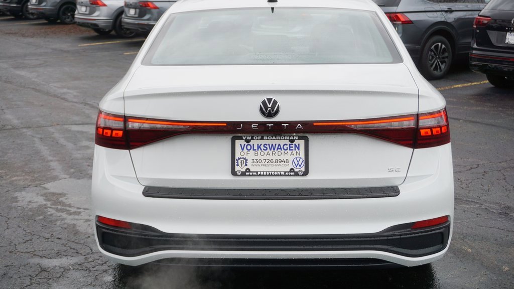 Used 2025 Volkswagen Jetta SE image 5