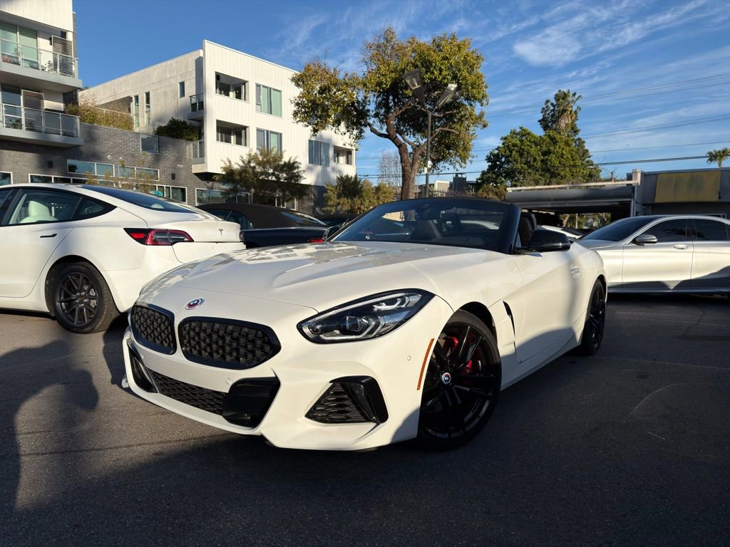 Used 2022 BMW Z4 M40i w/ Premium Package image 1