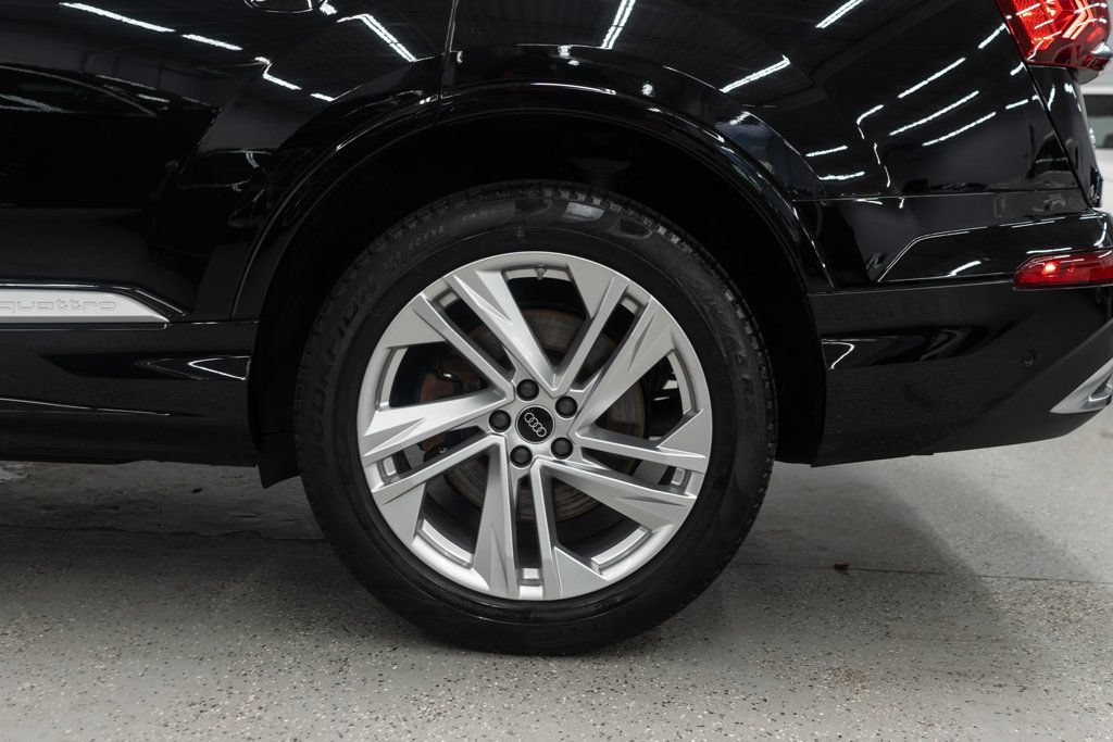 Used 2023 Audi Q7 3.0T Premium w/ Convenience Package AWD/4WD image 35