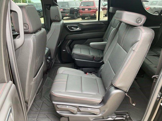 Used 2024 Chevrolet Suburban RST w/ Luxury Package AWD/4WD image 24