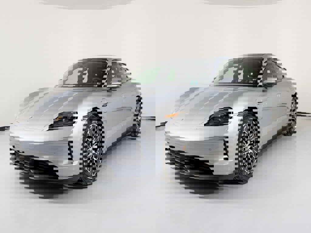 New 2026 Porsche Taycan image 6