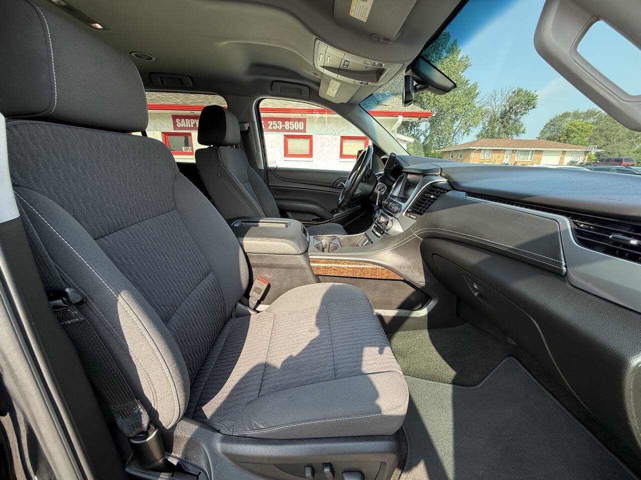 Used 2018 Chevrolet Tahoe LS AWD/4WD image 16
