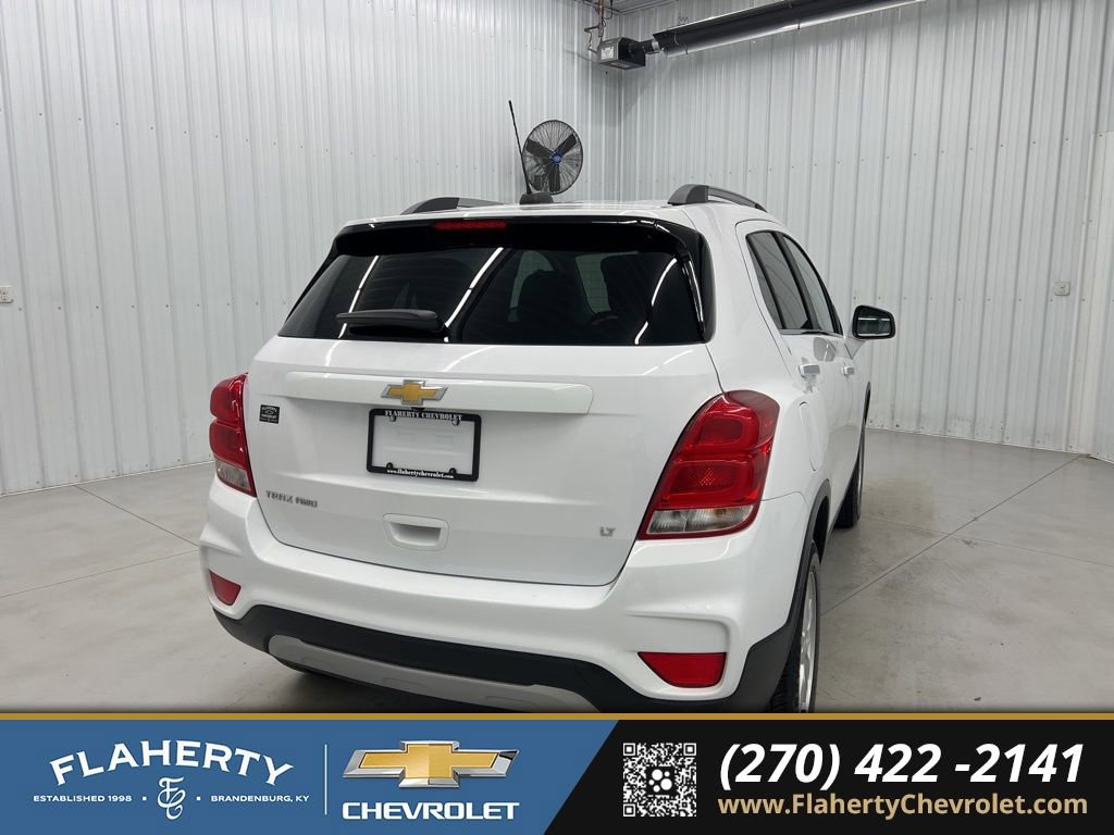 Used 2020 Chevrolet Trax LT w/ LT Convenience Package image 3