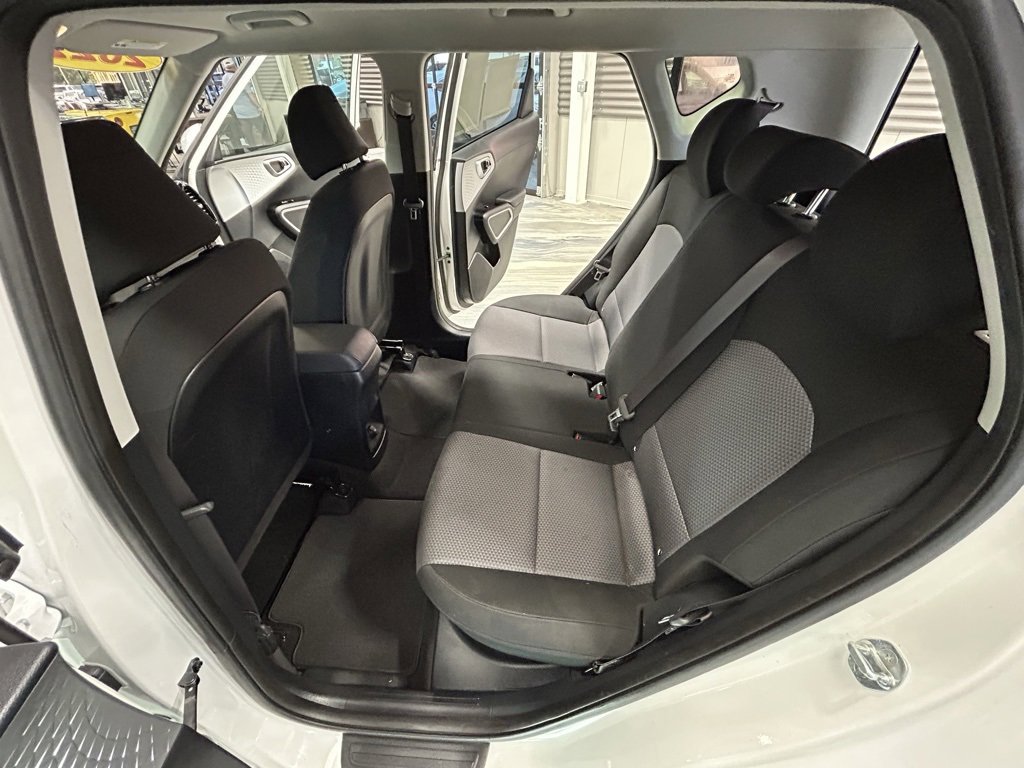 Used 2022 Kia Soul X-Line image 46