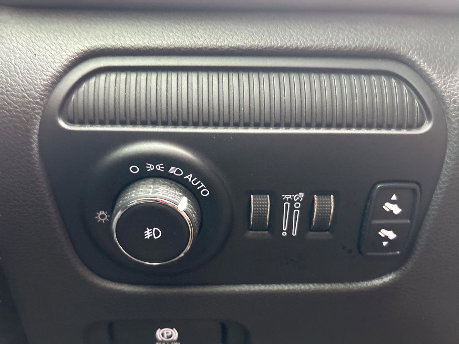 Used 2022 Jeep Wagoneer Series II image 24