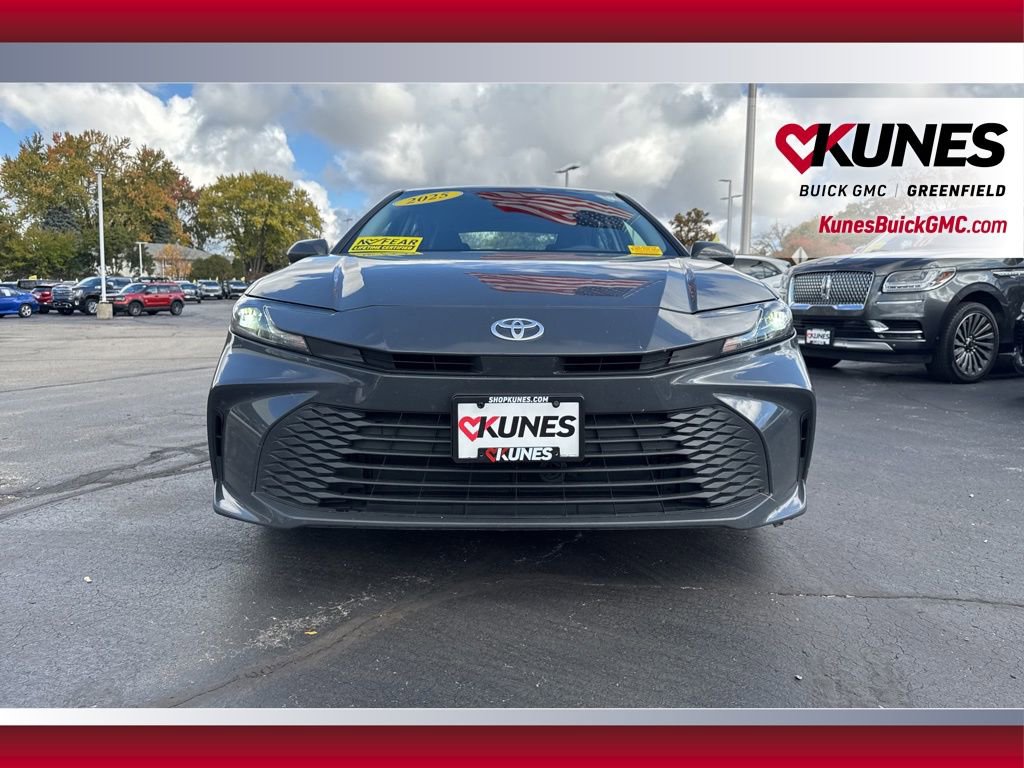 Used 2025 Toyota Camry LE image 12