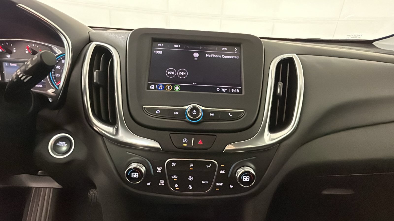Used 2024 Chevrolet Equinox LT w/ LPO, Floor Liner Package AWD/4WD image 27
