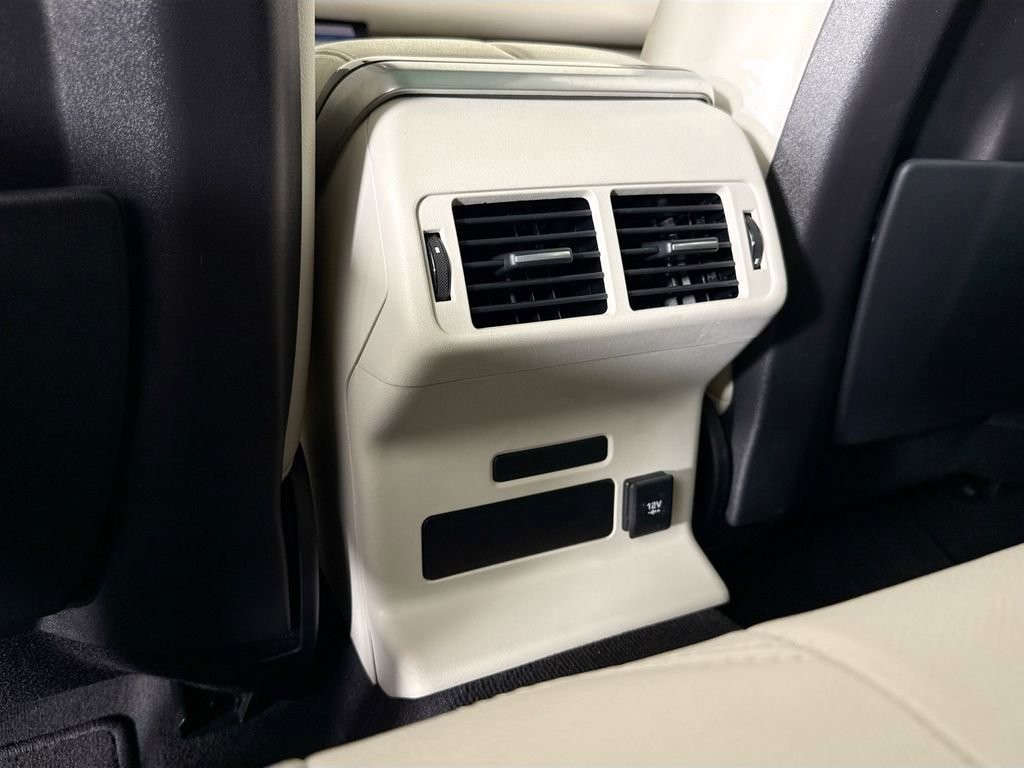 Used 2021 Land Rover Range Rover Velar S AWD/4WD image 16