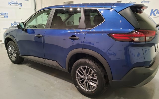 Used 2023 Nissan Rogue S image 5