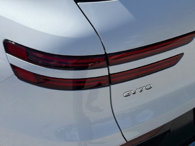 Used 2026 Genesis GV70 2.5T AWD/4WD image 10