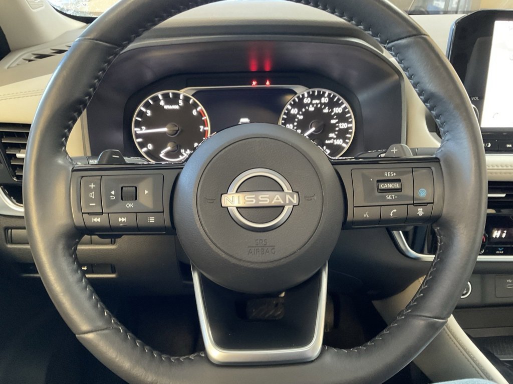 Used 2023 Nissan Rogue SL w/ SL Premium Package image 12