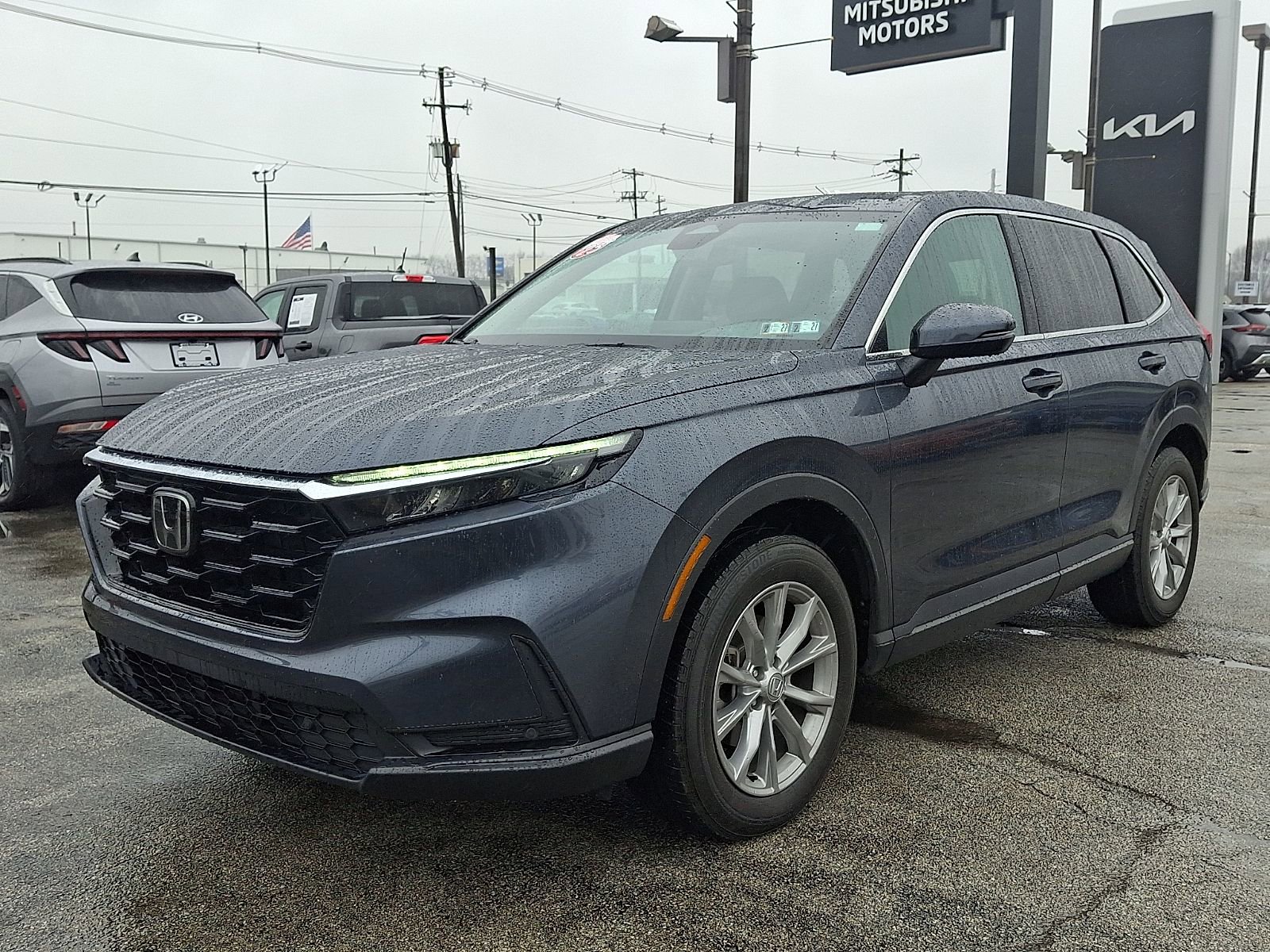 Used 2025 Honda CR-V EX-L image 3