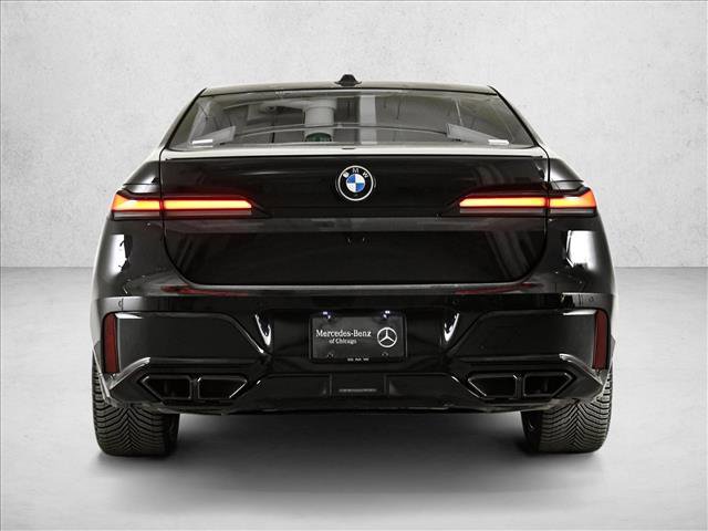 Used 2023 BMW 760i xDrive image 7