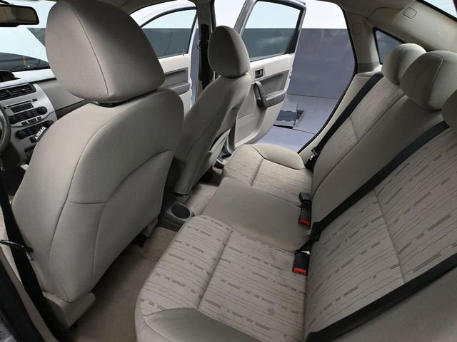 Used 2011 Ford Focus SE w/ 201A Rapid Spec Order Code FWD image 33