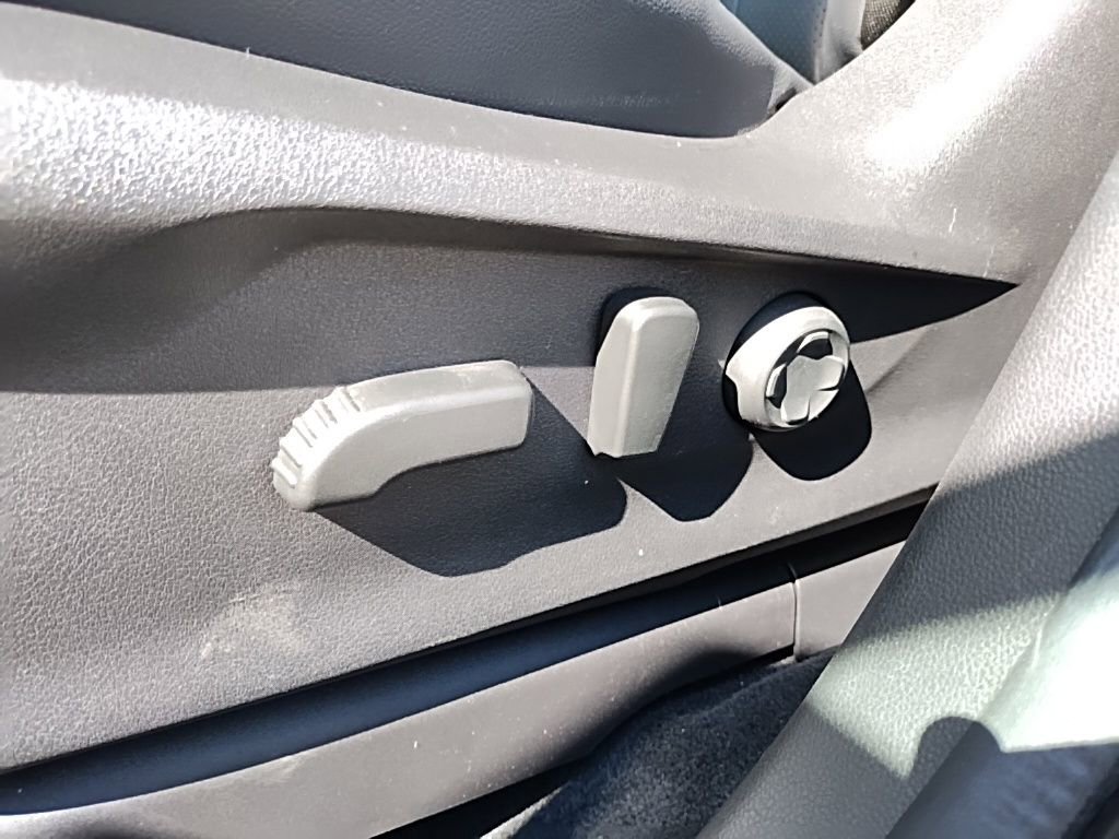 Certified 2025 Subaru Ascent Bronze Edition image 27