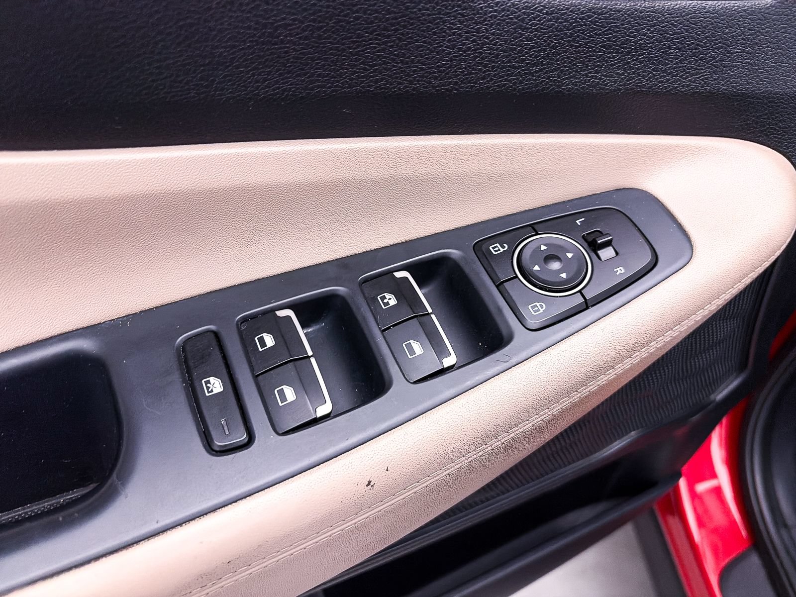 Used 2021 Hyundai Santa Fe SE FWD image 11