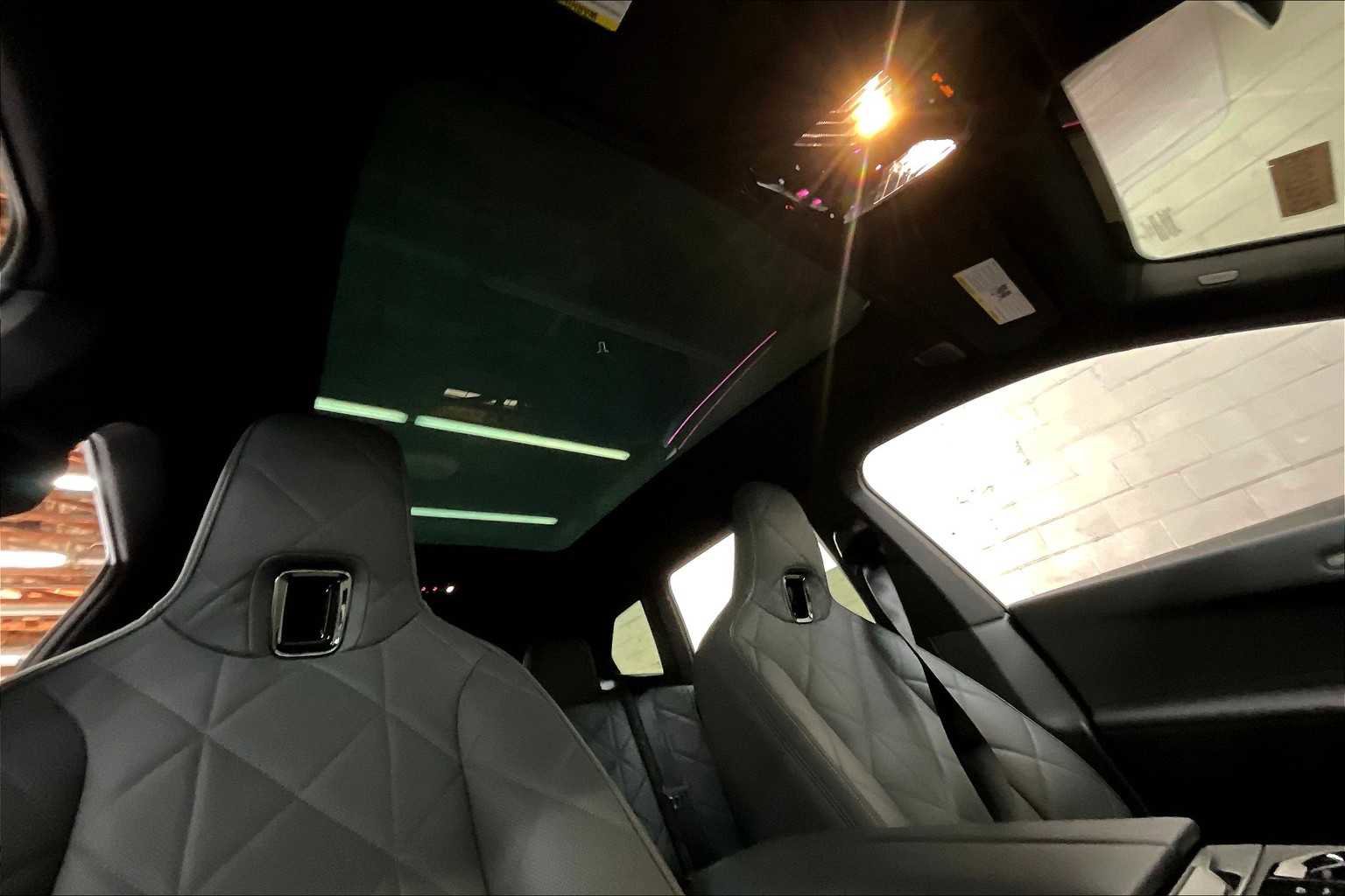 Used 2025 BMW iX M60 image 25